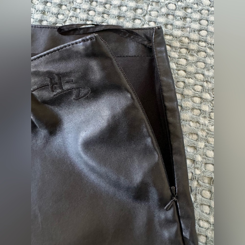 Vintage Y2K Harley Davidson Wonens Black 100% Leather Riding Pants Sz 8 - Picture 9 of 13
